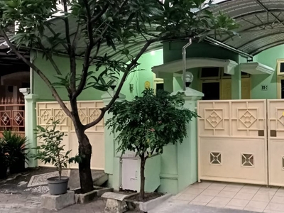 Dijual Rumah Taman Pondok Indah Wiyung Surabaya Barat - K.Tidur 4 - Siap Huni
