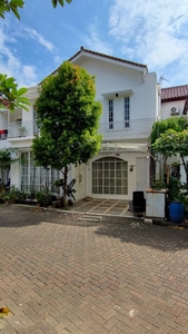 Dijual Segera Rumah Bagus Siap Huni di Graha Hijau, Pondok Ranji, Tangerang Selatan