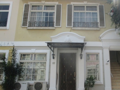 Dijual Dijual Townhouse Taman Paris - Lippo Karawaci