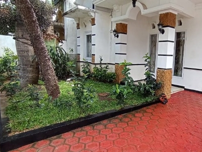 Dijual Dijual Villa Leopard Puri Indah dekat pusat wisata Batu-Ma