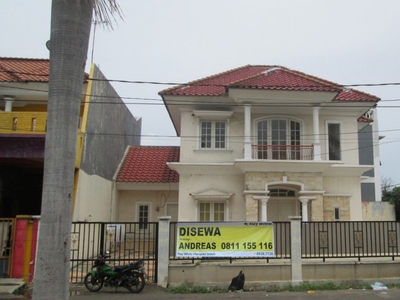 DISEWA RUMAH 2 Lantai di Bulevar Hijau, Bekasi