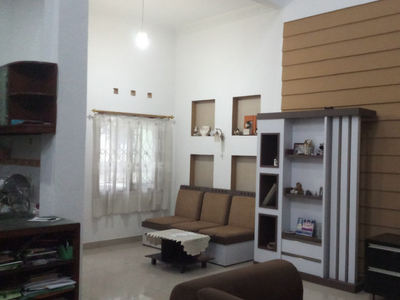 Disewakan rumah full furnished dekat borma Cihanjuang - Cimahi