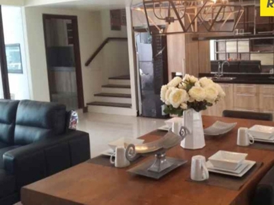 Disewa Disewakan Rumah Graha Family Surabaya Full Furnished Mewah