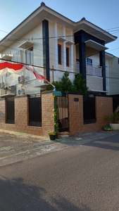 Disewakan Rumah Mewah 2 Lantai Lokasi Di Umbulharjo Yogyakarta
