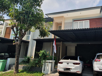 Disewakan Rumah Royal Residence Wiyung Surabaya SEMI FURNISHED- TerLUAS 200 m2 - Carport 2 Mobil