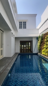 Dijual For Sale, Luxurious New House at Menteng, Central Jakarta