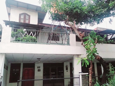 For Sale Rumah berlokasi di Komplek Depkes Jln RS Polri Kramat Jati, Jakarta Timur