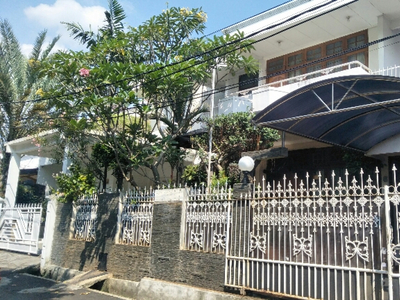 Dijual For Sale Rumah Murah hitung tanah Dekat MRT area kebayoran