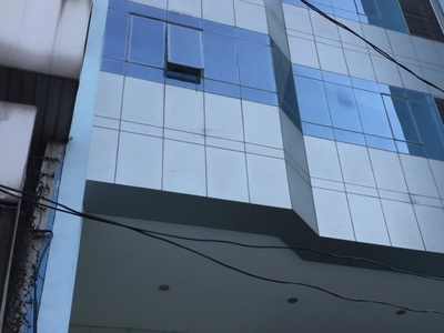 Gedung 7 Lantai Hasyim Ashari Cideng Serbaguna Pinggir Jalan Raya Strategis