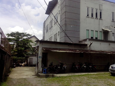 Gedung Perkantoran Dan Kavling Veteran Jakarta Selatan,cocok untuk usaha,pinggir jalan raya,harga masih nego