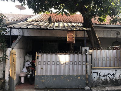 Dijual Jl Kramat Jaya Baru - Rumah tua hitung tanah