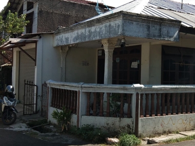 Dijual Jual murah rumah di cikokol JL. Maulana Yusuf dekat Kampus