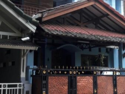 Dijual Rumah 2 Lantai Bagus Bumi Bintaro Permai Jakarta Selatan