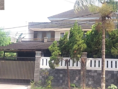 Rumah 2 lantai di Jakarta Timur