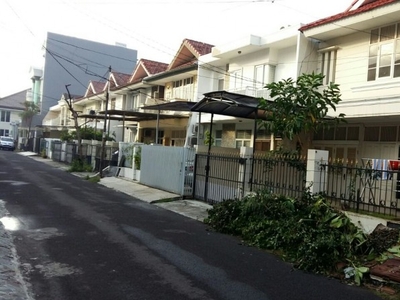 Dijual Rumah 2 Lantai Gading Kirana Timur