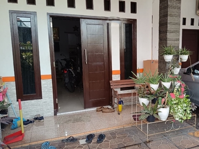 Rumah 2 Lantai Siap Huni dengan Hunian Nyaman dan Asri @Villa Pamulang