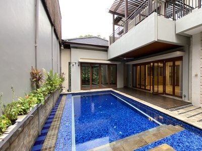 Dijual Rumah 2,5 Lantai dalam Townhouse di Kemang, Jakarta Selata