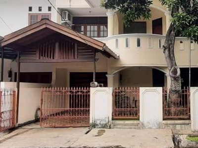 Dijual Rumah 2Lantai Bagus Jalan Lebar Dekat Akses Toll Di Area B