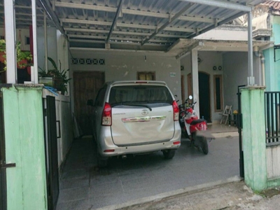 Rumah 3 Kamar Cocock Untuk Keluarga Lokasi Strategis di Trihanggo Sleman