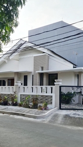 Rumah 3 Kamar Tidur, Siap Huni di Bintaro Jaya Sektor 9