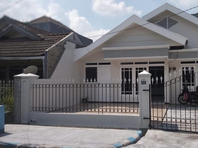 Rumah 4Kamar Murah Baru Renovasi, Siap Huni Di Pondok Nirwana Surabaya Timur