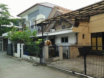 Dijual Rumah Area Strategis Kebayoran Baru