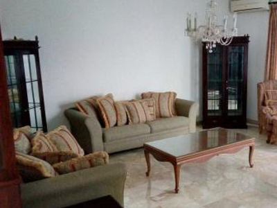 Dijual Rumah asri di area Kuningan, Setiabudi, Jakarta selatan