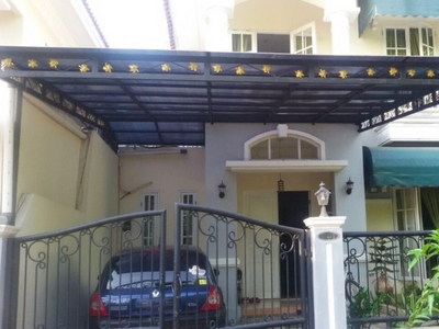 Rumah asri dijual nyaman, aman, siap huni Di @perum royal residence, Jaktim