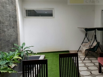 Dijual Rumah Asri Sangat Terawat Daerah Cinere