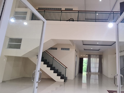 Dijual Rumah Asti Lux di Komplek Setraduta, Bandung