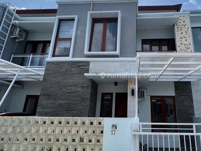 Rumah Bagus 2 Lantai di Dekat Gor Ngurah Rai