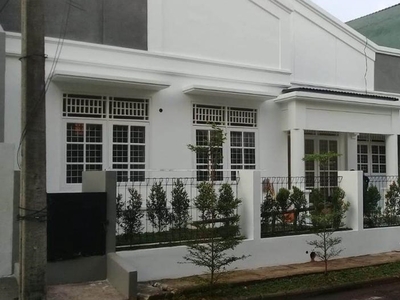 Disewa Rumah bagus, bangunan terawat, siap huni di Bintaro Sektor