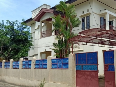 Rumah bagus dan luas Graha Modern Jaya di kawasan Alaudin Makassar