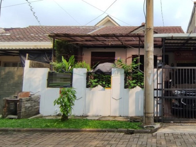 Dijual Rumah bagus dan siap huni di lokasi Villa Melati Mas - RWC