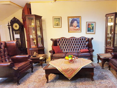 Dijual Rumah Bagus Dengan Halaman Luas Di Cikini Bintaro Jaya Sek
