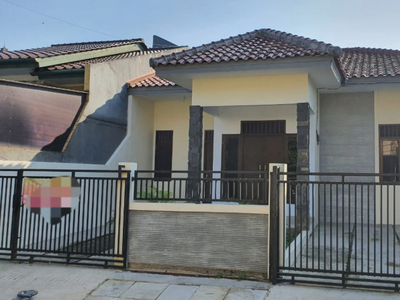 Dijual Rumah Bagus Di Bukit Nusa Indah, Ciputat Tangerang Selatan