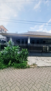 Dijual Rumah Bagus Di Bukit Nusa Indah, Jl Jati Ciputat Tangerang