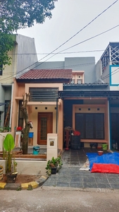 Dijual Rumah Bagus Di Cluster Celesta, Graha Raya Bintaro Jaya