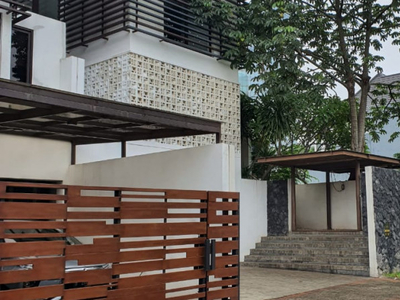 Rumah Bagus Di Cluster Exclusive Bukit Menteng, Bintaro Jaya