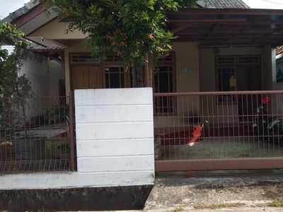 Rumah Bagus Di Jl Dwikora, Lorong Karya Pamulang Tangerang Selatan