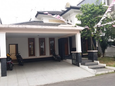 Disewa Rumah Bagus Di Menteng Utama, Bintaro Jaya