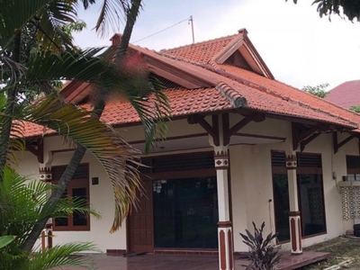 Rumah Bagus Di Pinggir Jl Pospowarno, Salaman Mloko, Semarang