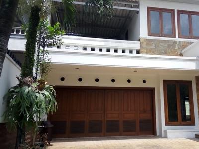 Dijual Rumah Bagus Di Sekolah Kencana Pondok Indah Jakarta Selata