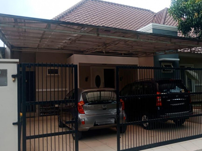 Dijual Rumah bagus didekat dg sklh Alazhar Bintaro (Bonjol Raya)