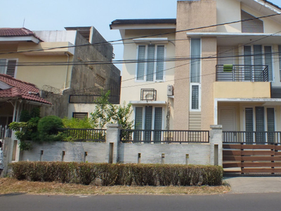 Rumah Bagus Pinggir Jalan Raya Harga Murah Di Sektor 2 Bintaro Jaya