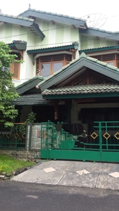 Rumah bagus siap huni Dalam perumahan di Bintaro Jaya 9