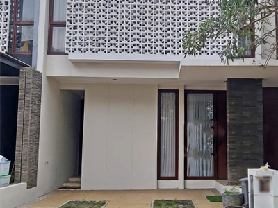 Dijual Rumah Bagus, Strategis, Murah di Discovery Lumina Bintaro