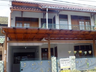 Disewa Rumah Bagus,Minimalis di Sektor 2 Bintaro Jaya..