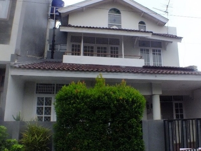 Disewa Rumah Bagus,siap huni di Sektor 9 Bintaro