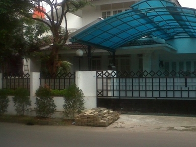 Disewa Rumah Bagus,siap huni sek 9 Bintaro Jaya
